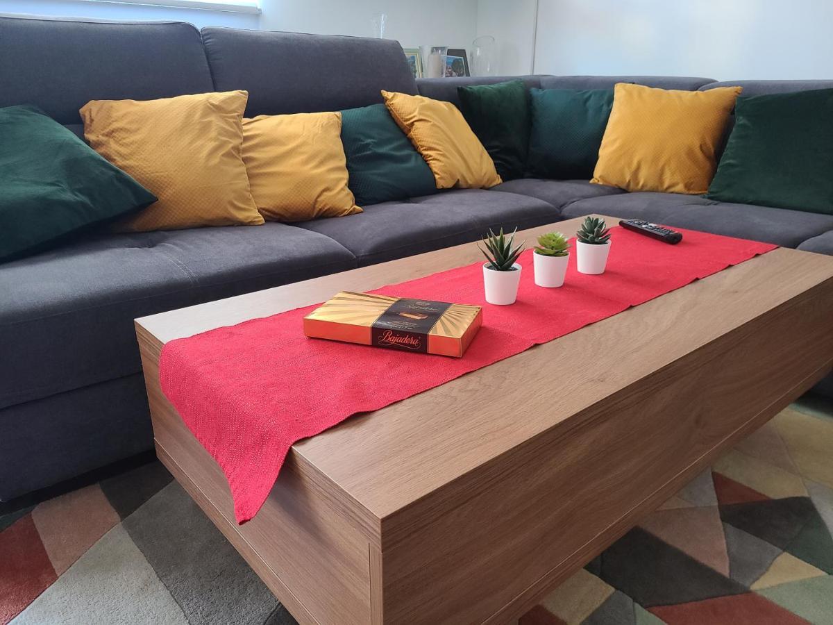 Modern 4-Star Luxury Apt - Wfh Ready, Free Parking ザグレブ エクステリア 写真