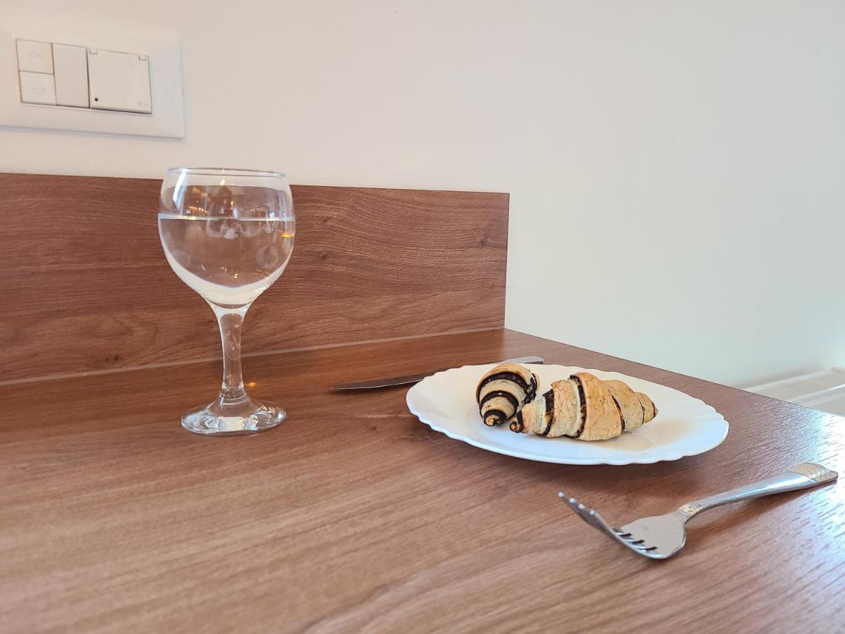 Modern 4-Star Luxury Apt - Wfh Ready, Free Parking ザグレブ エクステリア 写真